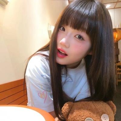 裸男孩